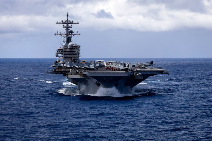 L'USS George HW Bush arrive dans l'océan Indien.