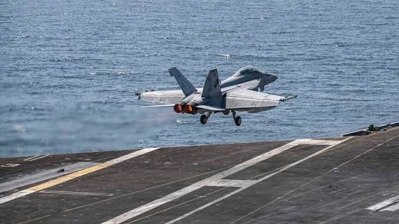 Le CENTCOM achève une vague de frappes contre l’Iran après la promesse de Trump de « frapper fort »