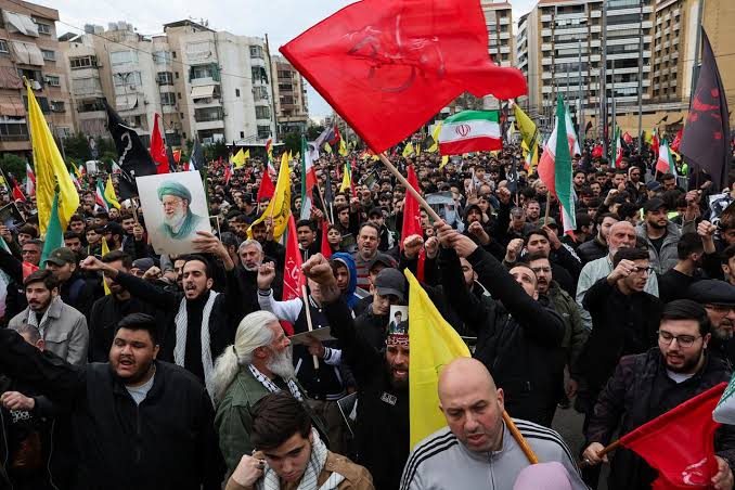 Le bureau des relations avec les médias du Hezbollah a de nouveau nié jeudi avoir des activités en Syrie.