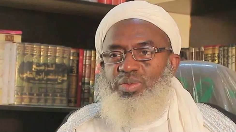 Il est trop jeune pour contester la loi de la charia - Sheikh Gumi fait exploser le Traore du Burkina Faso.