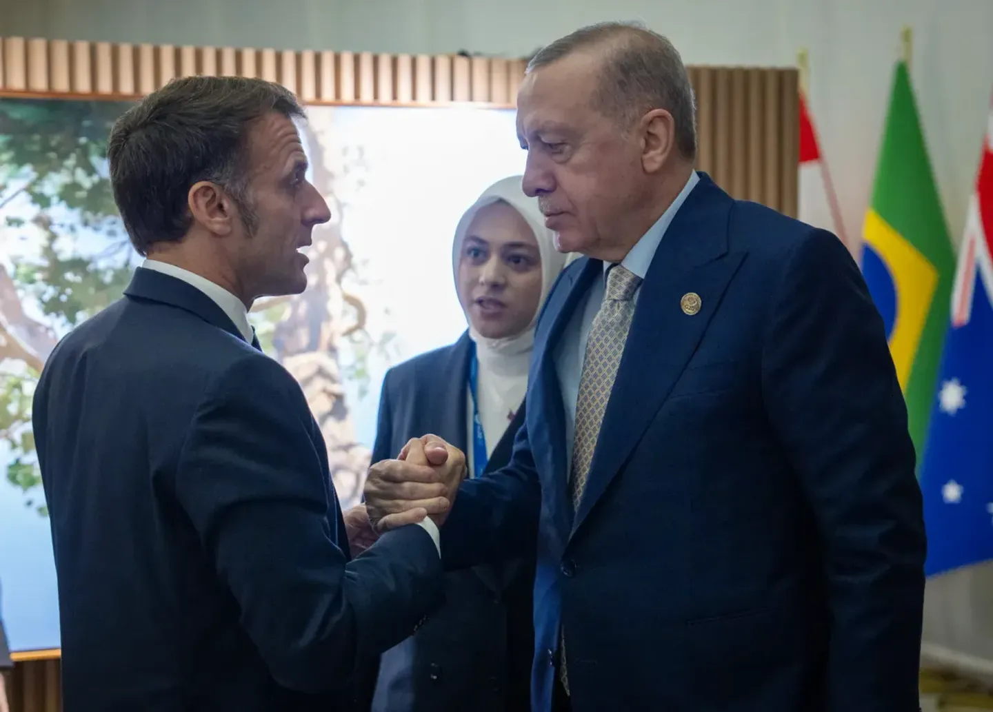 Macron remercie la Türkiye pour l’envoi de deux Canadairs contre les incendies.