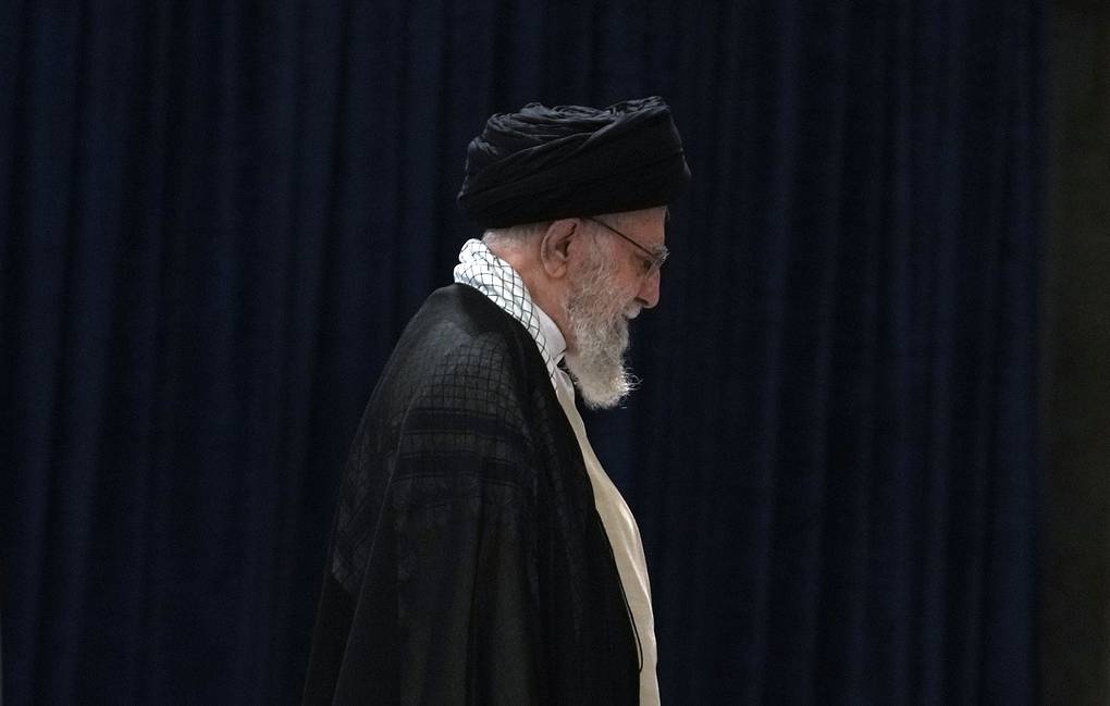 L'Iran a décrété un deuil national de 40 jours en hommage à son guide suprême assassiné — Télévision