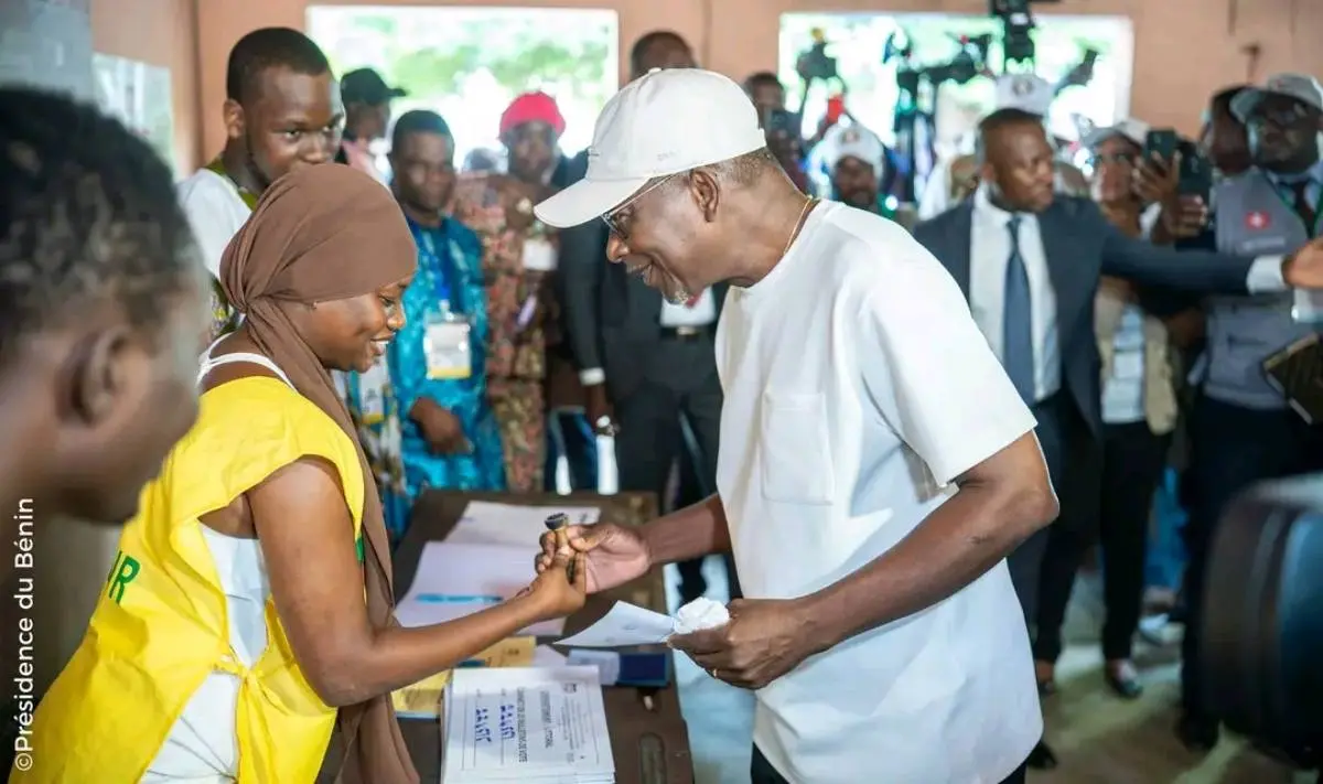 Présidentielle 2026 : Patrice Talon accomplit son devoir civique dans la ferveur.