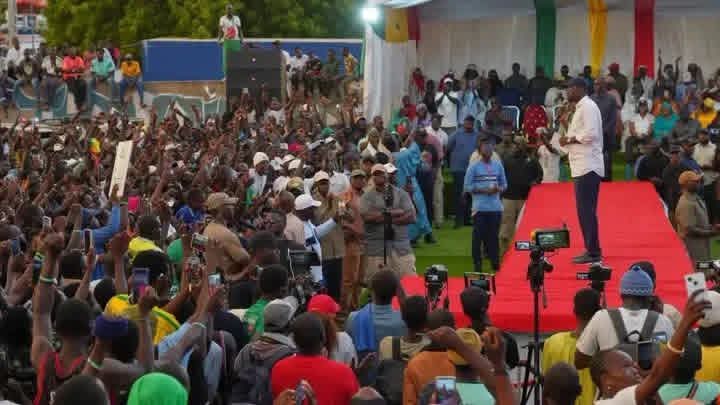 Sénégal : Ousmane Sonko s'oppose à tout report des élections locales et lance un défi à ses adversaires depuis Bambey.