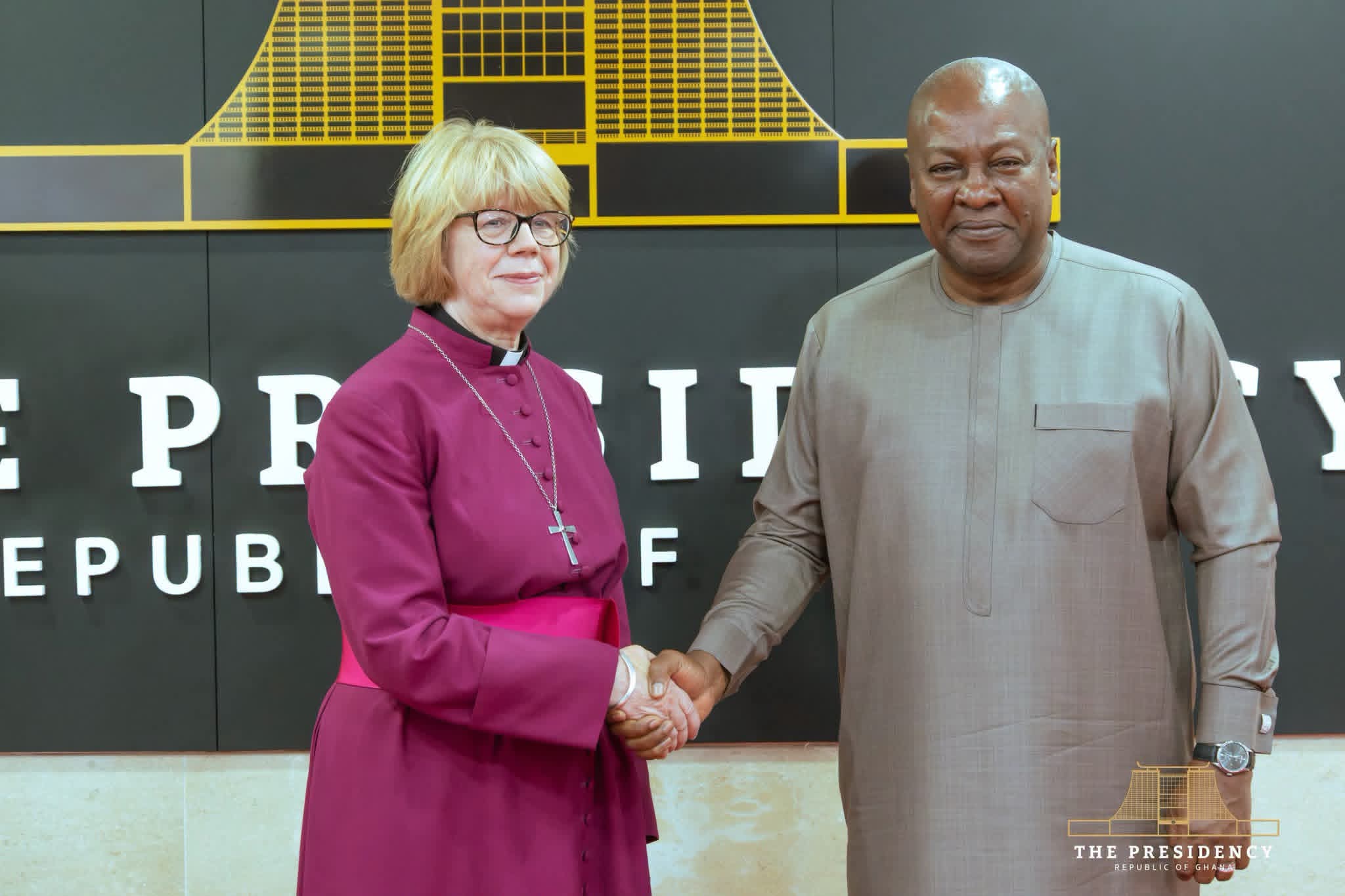 Ghana : Le président John Dramani Mahama a reçu l'Archevêque de Canterbury, la très révérende Sarah Mullally.