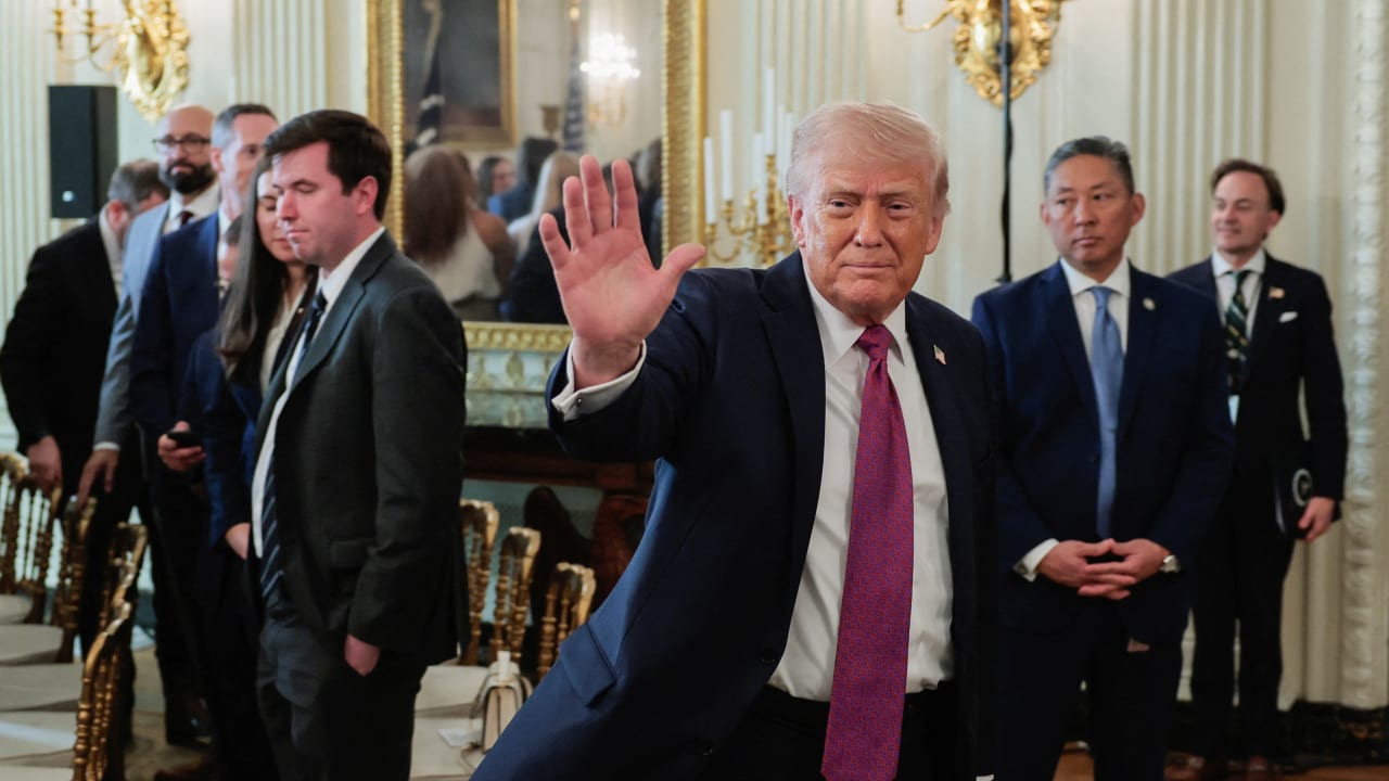 Les États-Unis envisagent des frappes contre les installations navales iraniennes et songent à « punir » leurs alliés de l’OTAN pour leur manque de soutien à la guerre.