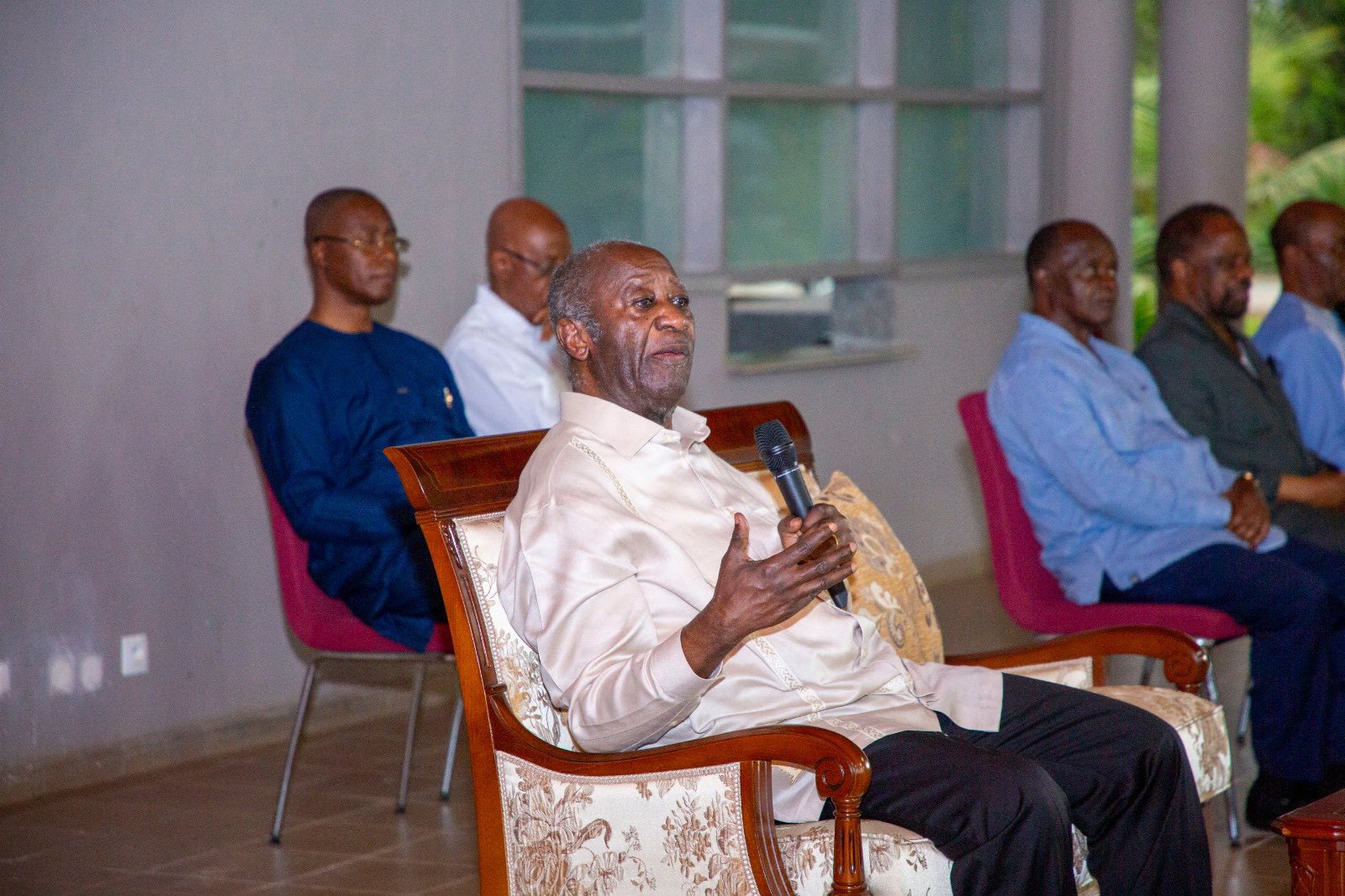 𝙈𝙖𝙢𝙖 : 𝙇𝙚 𝙋𝙧é𝙨𝙞𝙙𝙚𝙣𝙩 𝙇𝙖𝙪𝙧𝙚𝙣𝙩 𝙂𝙗𝙖𝙜𝙗𝙤 𝙙é𝙣𝙤𝙣𝙘𝙚 𝙡𝙖 𝙥𝙖𝙪𝙫𝙧𝙚𝙩é 𝙙𝙚𝙨 𝙥𝙧𝙤𝙙𝙪𝙘𝙩𝙚𝙪𝙧𝙨 𝙙𝙚 𝙘𝙖𝙘𝙖𝙤