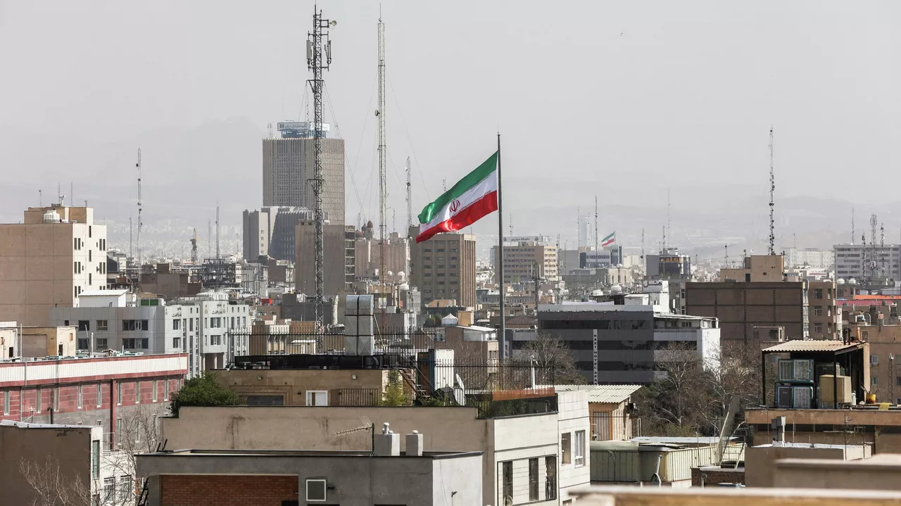 Le conseil de gouvernement intérimaire iranien a décidé de ne pas attaquer les pays voisins.