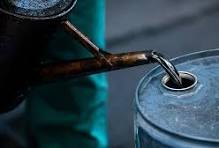 Guerre en Iran : flambée du prix du baril de pétrole à plus de 100 dollars