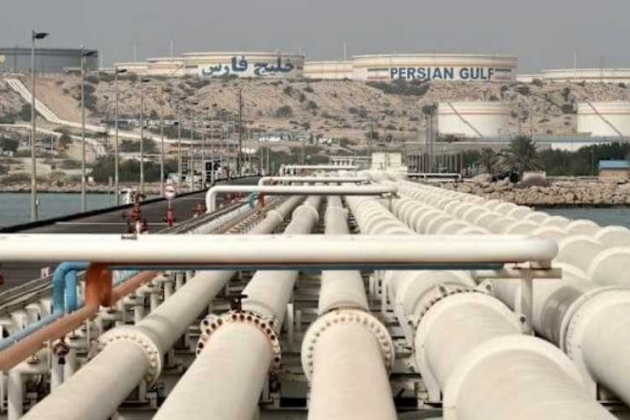 L'Iran engrange environ 140 millions de dollars par jour grâce au pétrole, dont les prix ont dépassé les 100 dollars le baril.