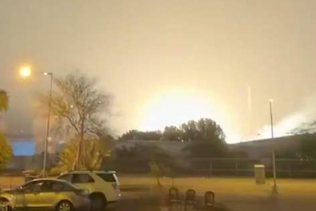 Un missile balistique iranien frappe le quartier général de la 5e flotte américaine à Bahreïn.