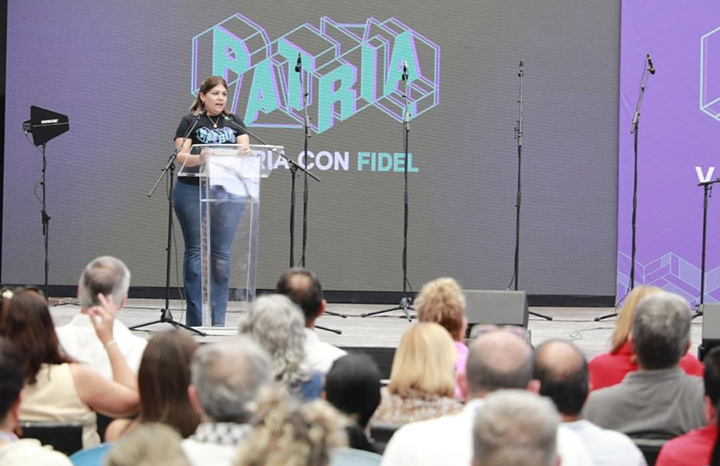 La société civile cubaine appelle à recueillir des signatures pour la patrie
