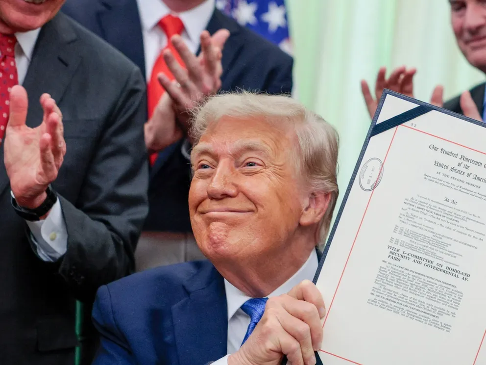 Donald Trump : Nous retirons des millions de barils de pétrole du détroit d'Ormuz chaque nuit