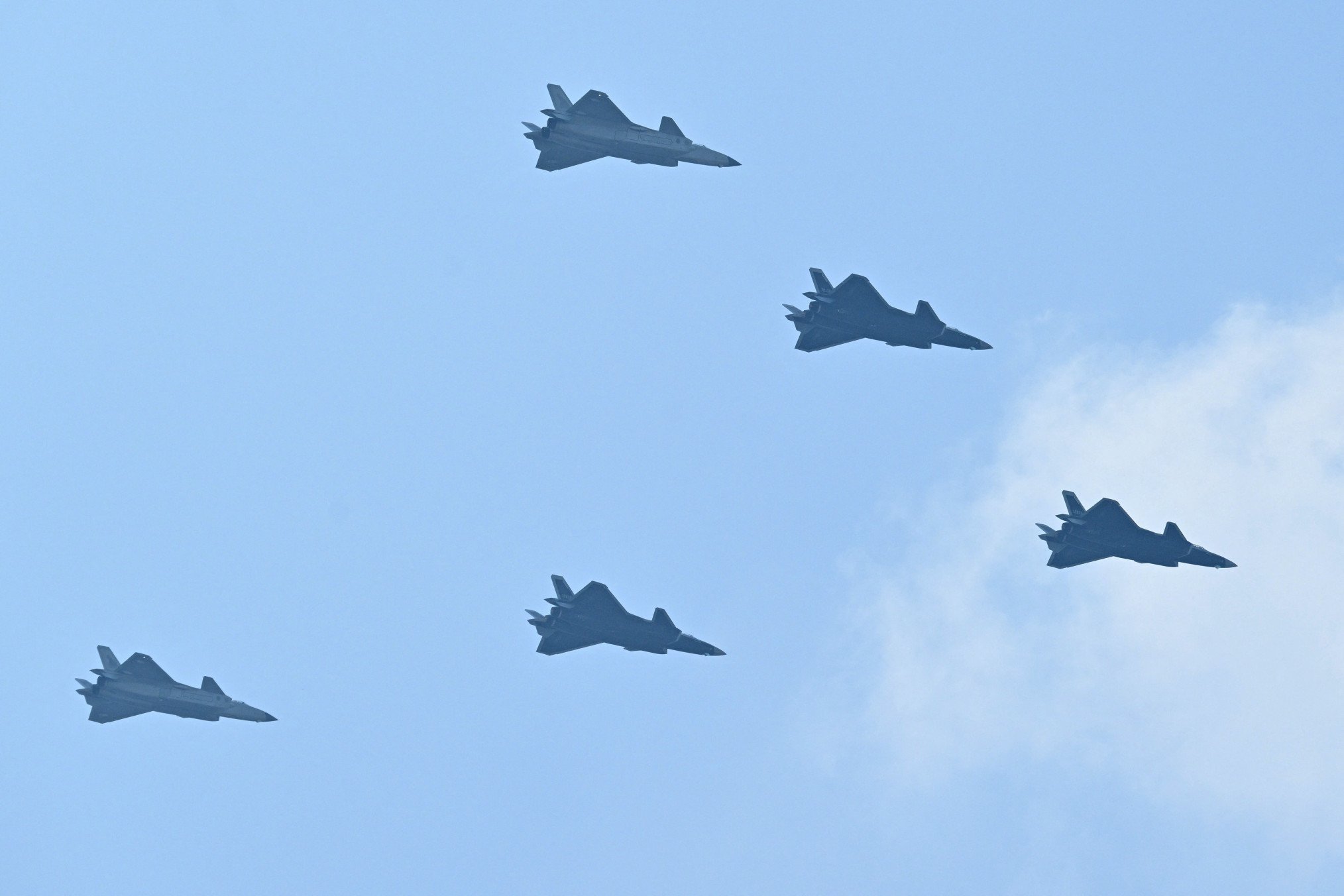 La Chine et la Russie envoient plus de 10 avions militaires dans la zone de défense aérienne de la Corée du Sud.