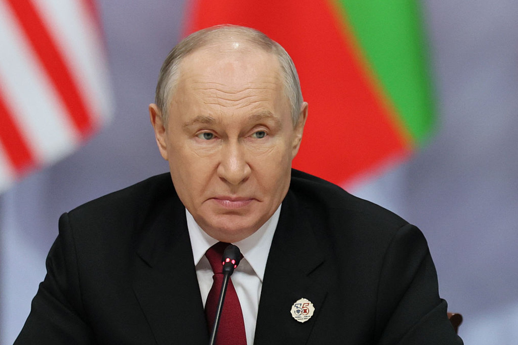 Vladimir Poutine affirme que l'Ukraine a proposé de cesser les frappes à longue portée et de limiter les opérations militaires à quatre régions.