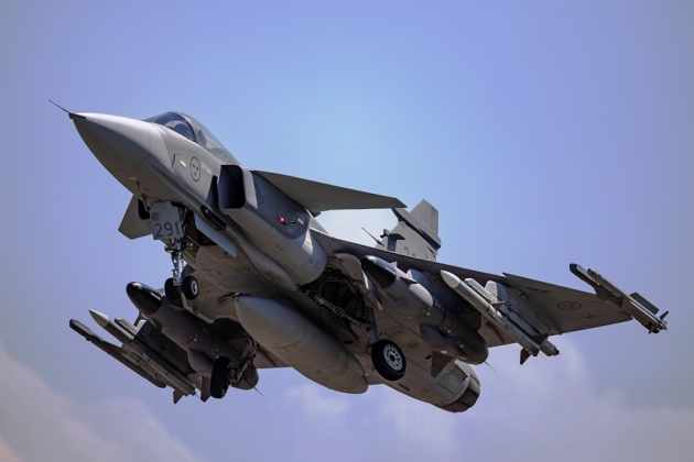 L'Ukraine recevra 32 avions de chasse suédois Gripen en deux lots.