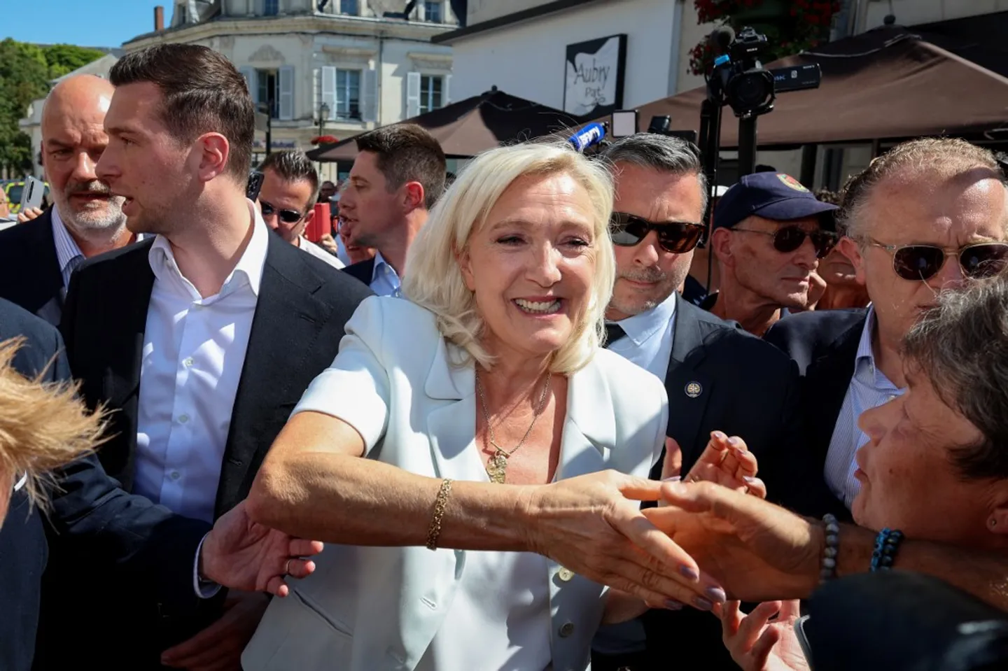 France: la candidature de Marine Le Pen, la justice ne se prononcera pas avant avril 2027