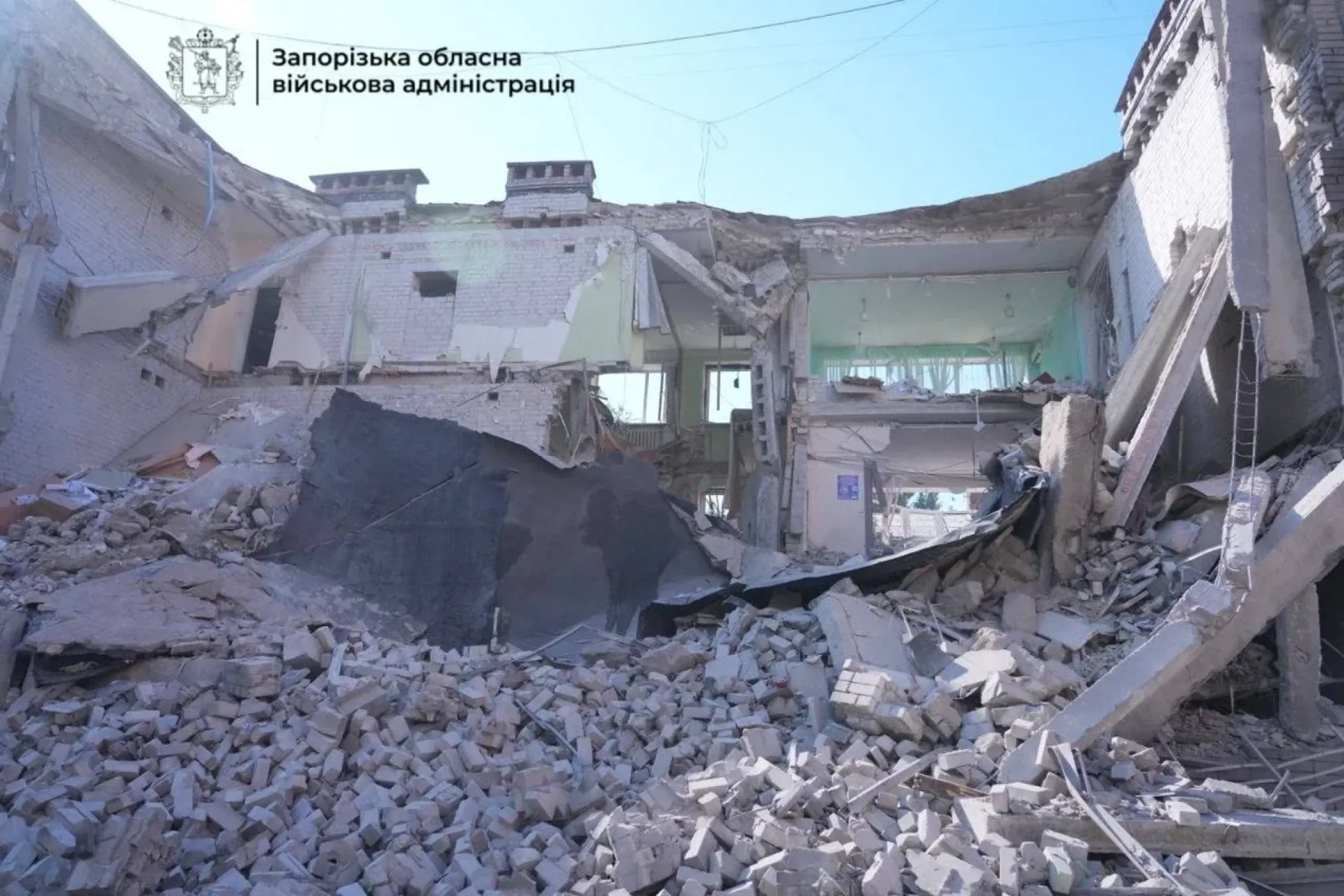 Des frappes de bombes guidées russes font 5 morts et 45 blessés à Kramatorsk et Zaporijia.