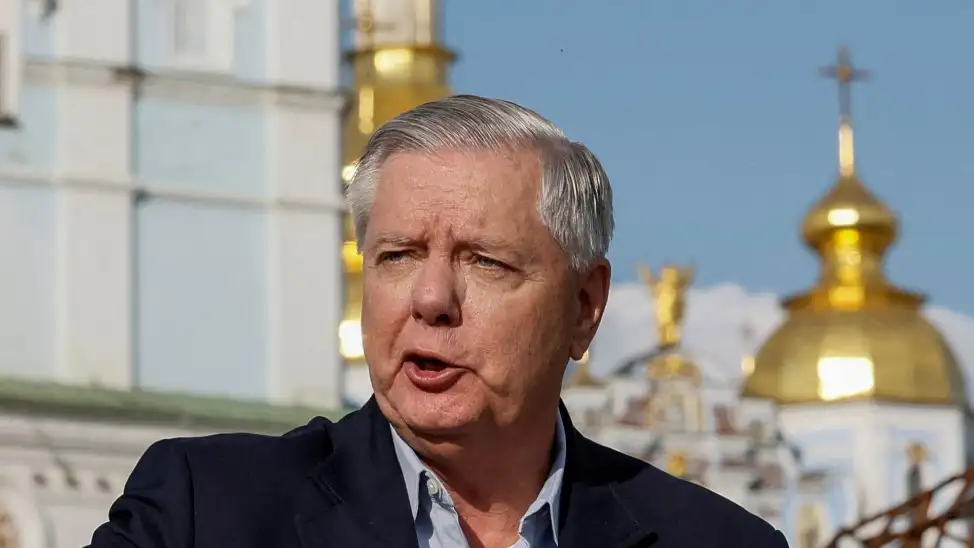 Lindsey Graham, sénateur républicain et proche allié de Donald Trump, décède à 71 ans.