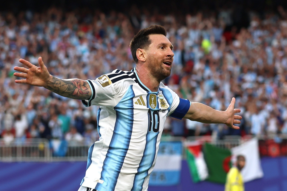 Messi a embrassé l'éternité : trois buts qui font à nouveau rêver l'Argentine.