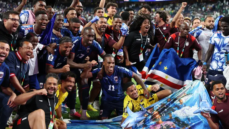 Coup de théâtre en Coupe du monde : l'Uruguay éliminé des barrages, le Cap-Vert crée la sensation.