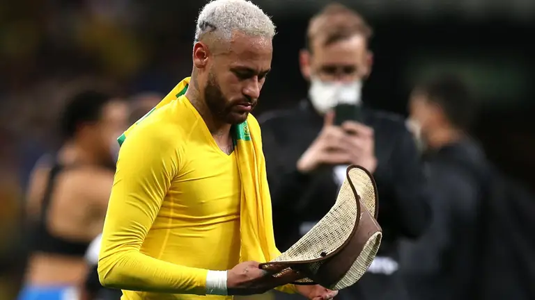 Neymar annonce sa retraite de l'équipe nationale du Brésil après la défaite lors de la Coupe du monde 2026.
