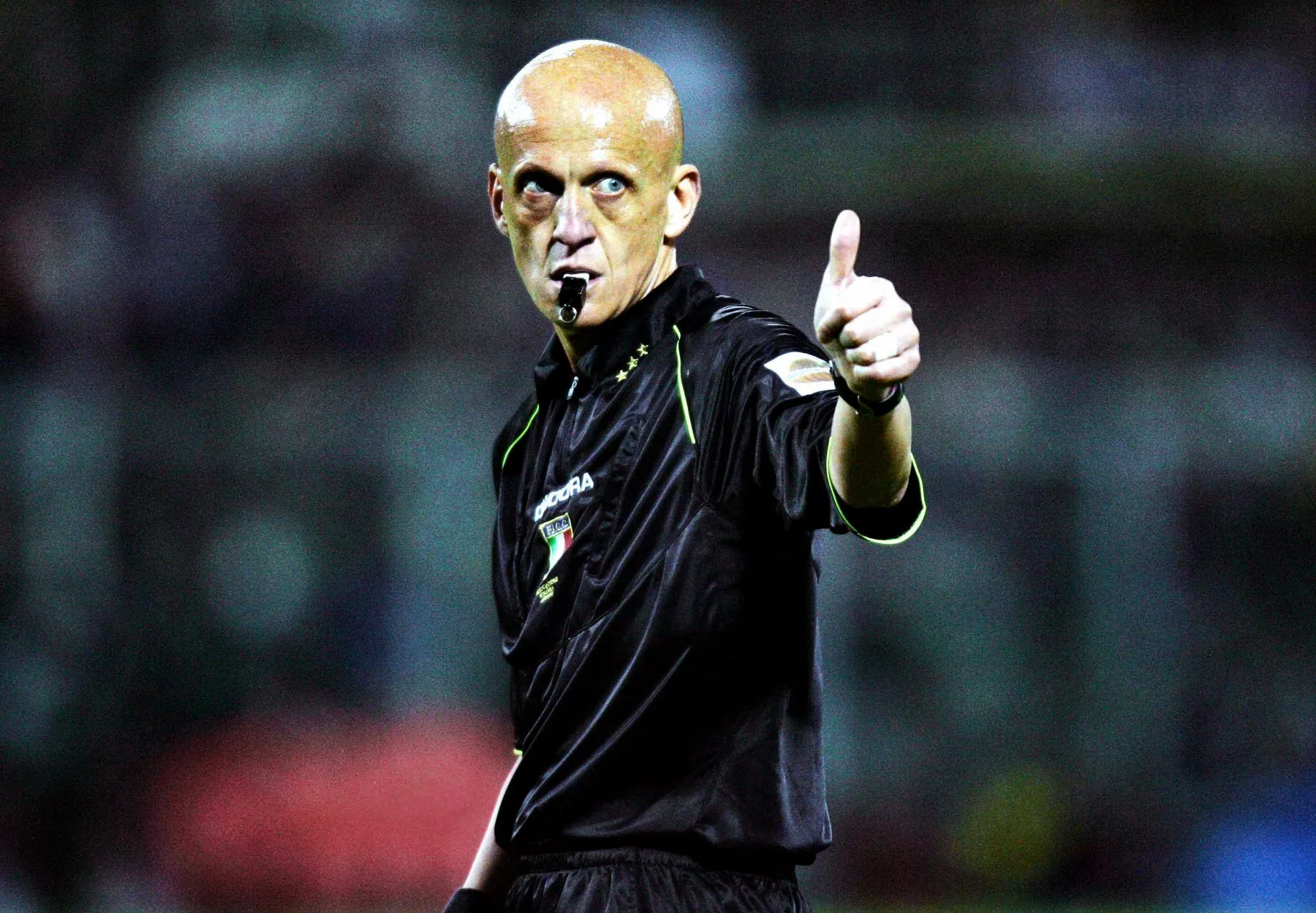 Collina défend fermement les arbitres ; les accusations sans fondement n'ont pas leur place dans le sport.
