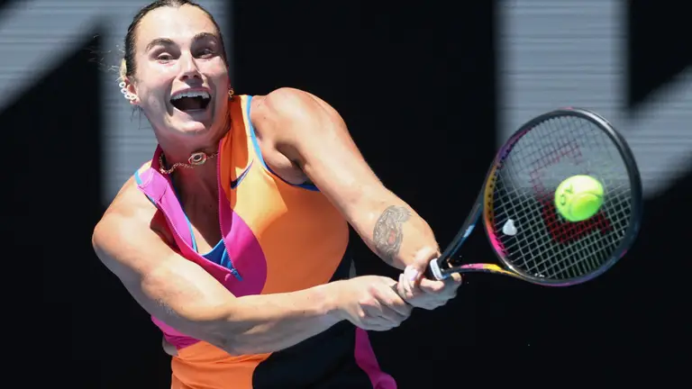 La petite amie de Lukashenko, Sobolenko, a interrompu le match de l'US Open en raison de l'odeur de marijuana.